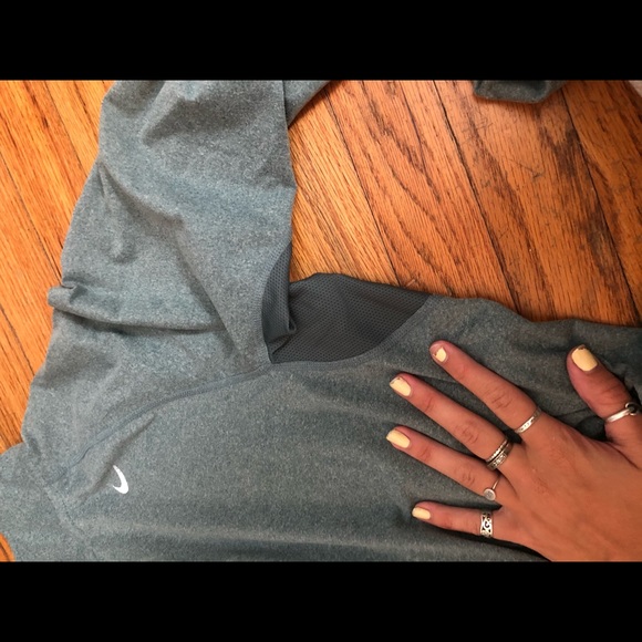 Grey Running Jacket - Picture 2 of 4